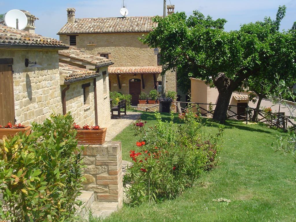 Agriturismo Tre Querce Penna San Giovanni Eksteriør bilde
