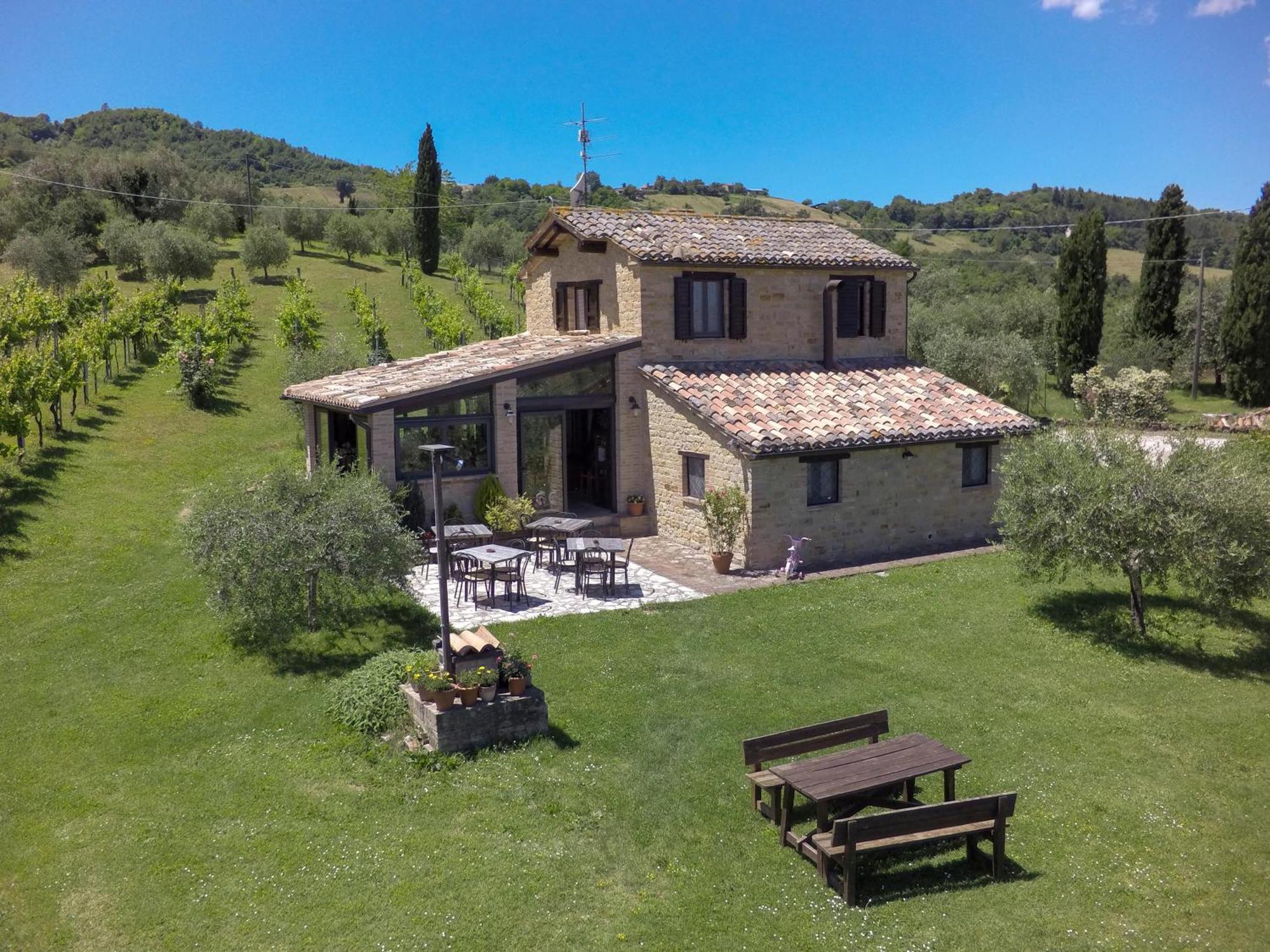 Agriturismo Tre Querce Penna San Giovanni Eksteriør bilde